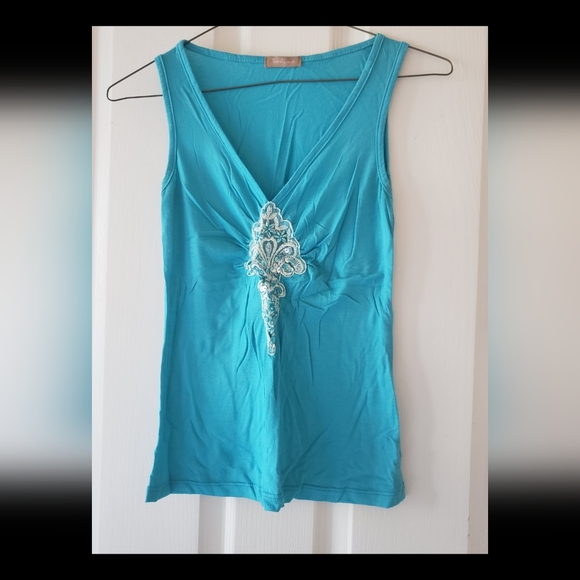 A teal colored tank top with adorned with sequins, beads and embroidery - Picture 5 of 5